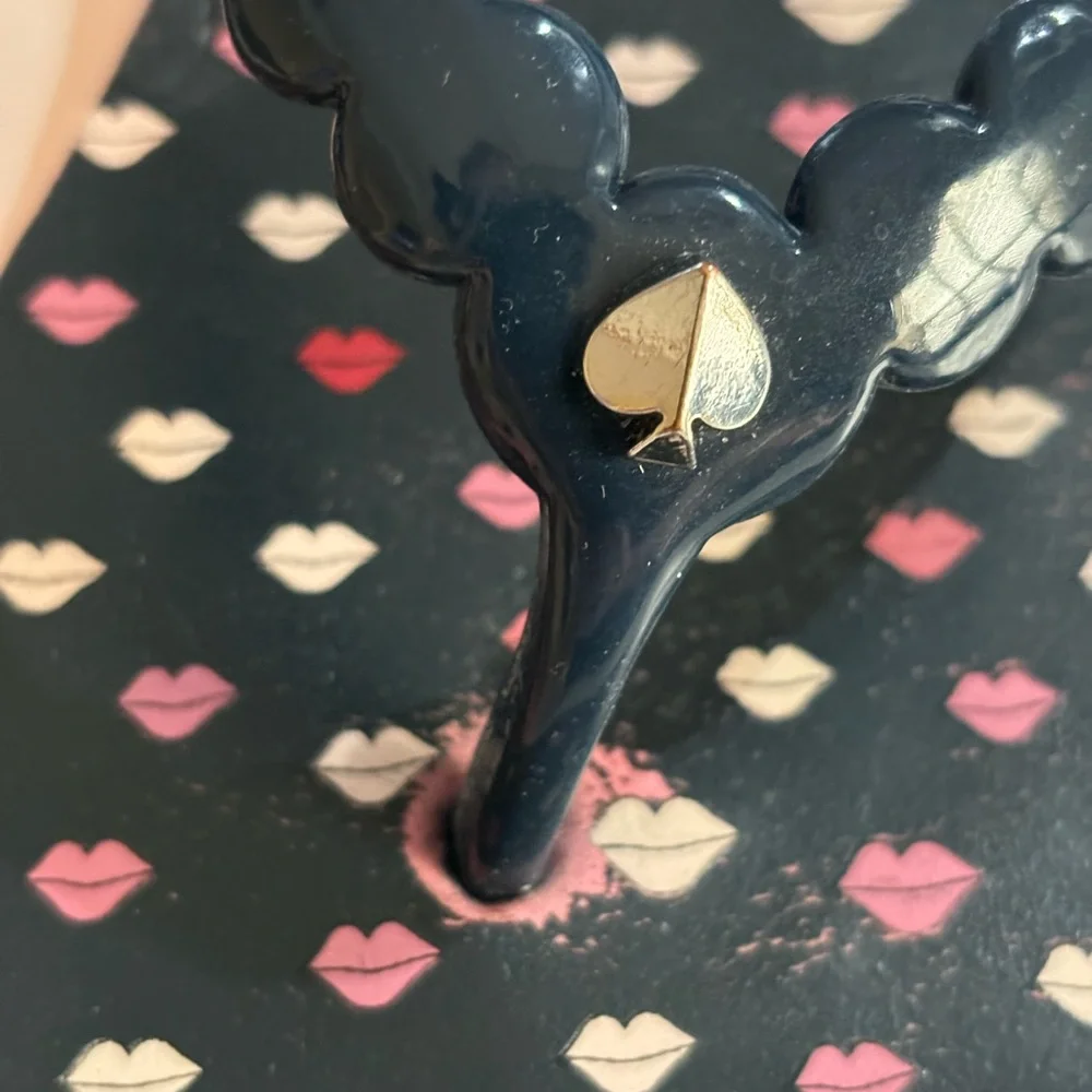 KATE SPADE Navy Pink Kiss Lips Thong FLIP FLOPS 8